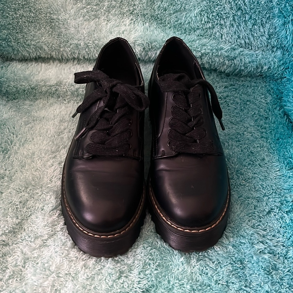 Madden Girl Chunky Platform Shoes Womens 6 Black Halsee Oxford
